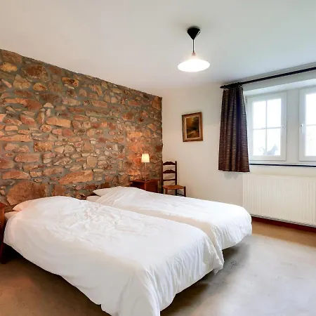Spacious Holiday In La Reid With Terrace And Garden *