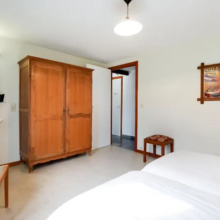 Spacious Holiday In La Reid With Terrace And Garden *